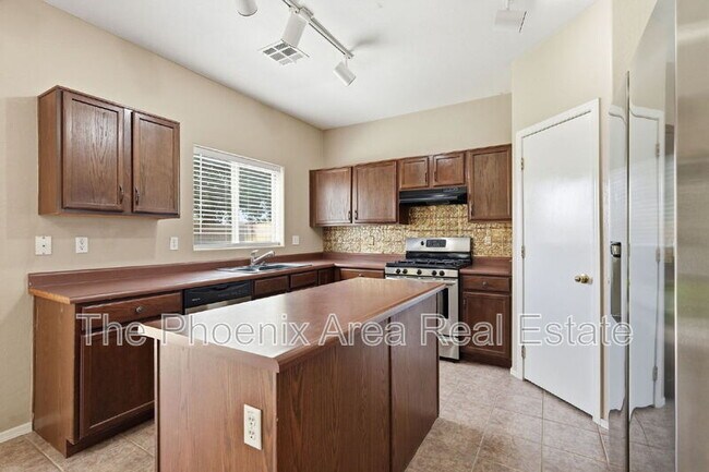Building Photo - 3061 W Jasper Butte Dr