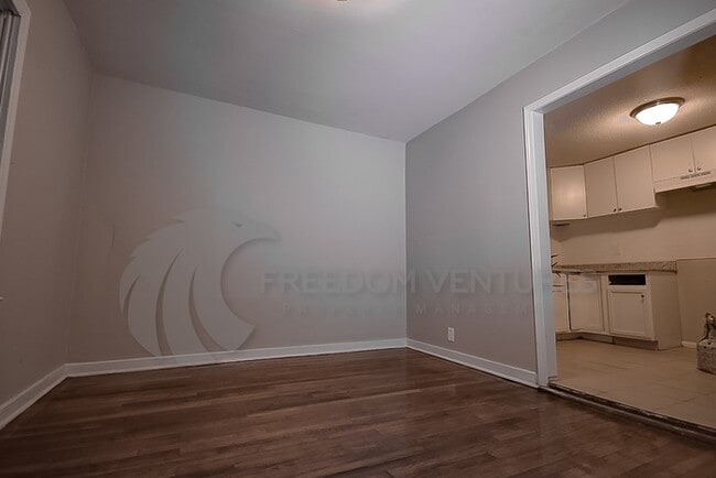 Building Photo - 4104 41st Ave N