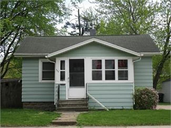 Primary Photo - 733 Dawson St