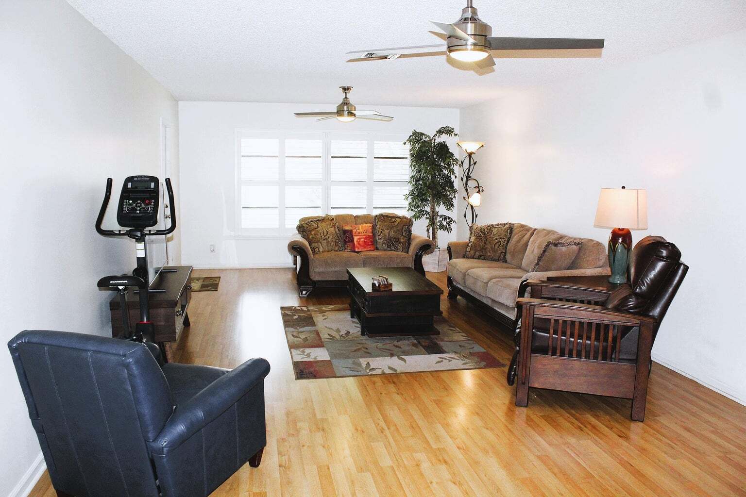 Building Photo - 4525 Nutmeg Tree Ln