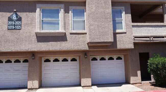 Building Photo - Reno #2023