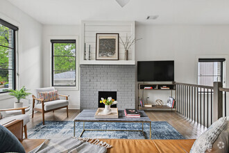 Building Photo - 634 Bonaventure Ave NE