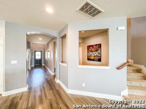 Building Photo - 7427 Valle Msn