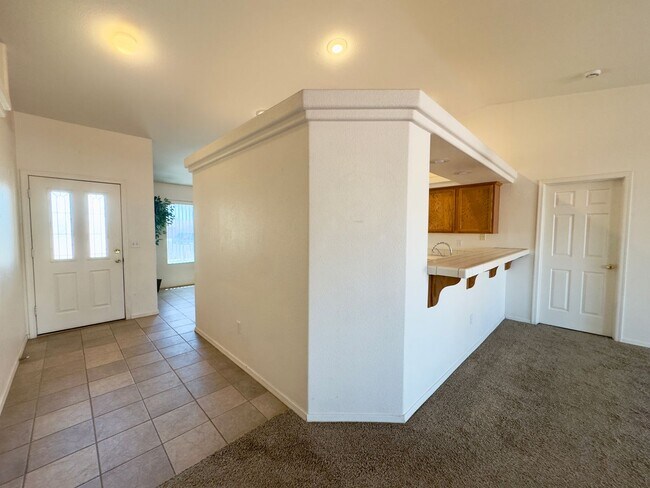 Building Photo - Nice Family Home