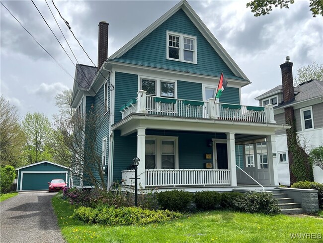 Primary Photo - 32 Highland Ave