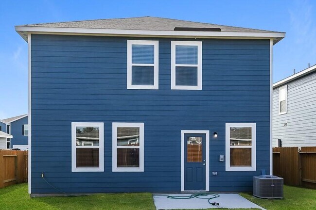Building Photo - 26112 Hals Dr