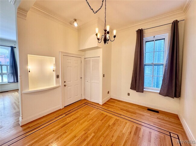 Building Photo - 25 Whitney Pl