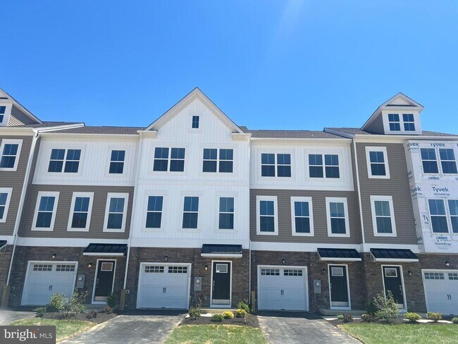 Building Photo - 756 Rosler Wy