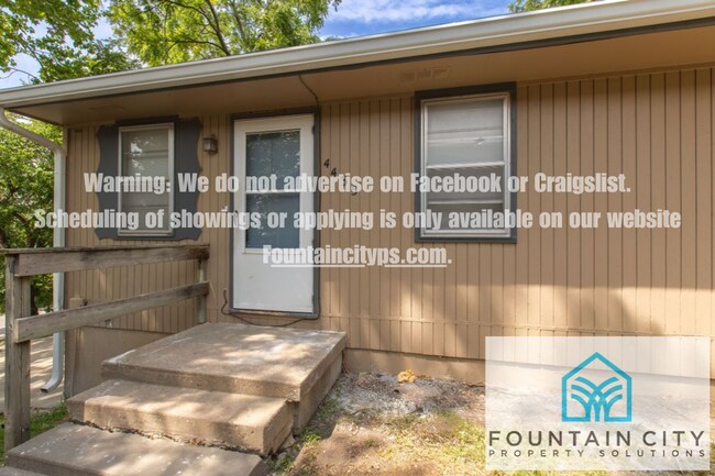 Building Photo - 4431-4437 Northeast Winn Road