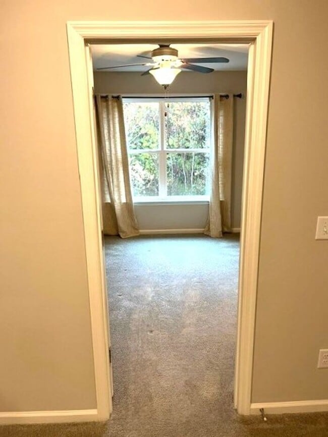 Building Photo - Coming Soon - Lovely 2 Bedroom 2.5 Bath Townhome in Goose Creek!