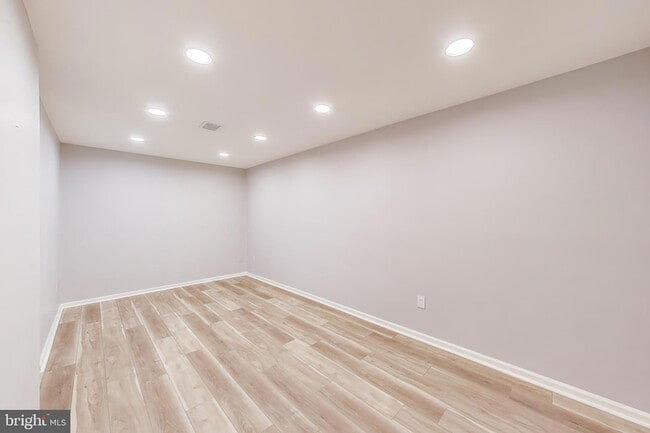 Building Photo - 8017 Rising Ridge Rd