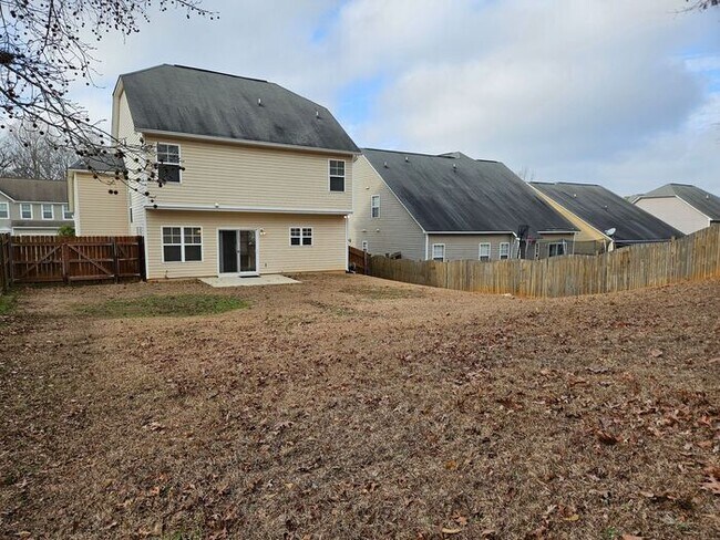 Building Photo - Bent Creek Plantation