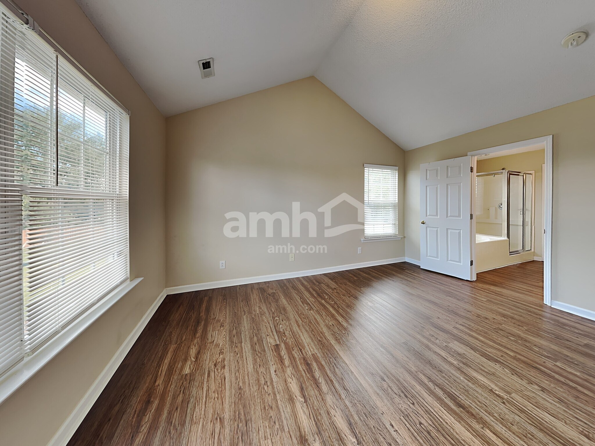 Building Photo - 18 N Orchard Farms Ave