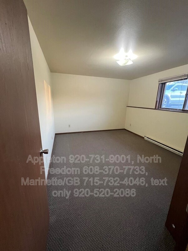 Building Photo - 490 Cedar St