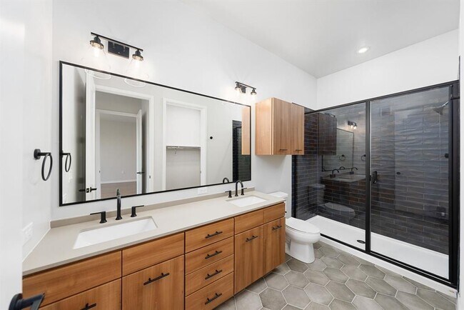 Building Photo - 4510 Terry-O Ln