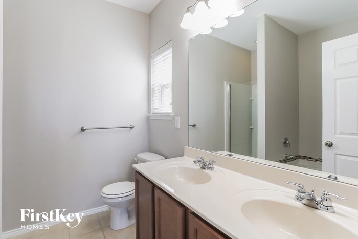 Building Photo - 7705 Berrenda Dr