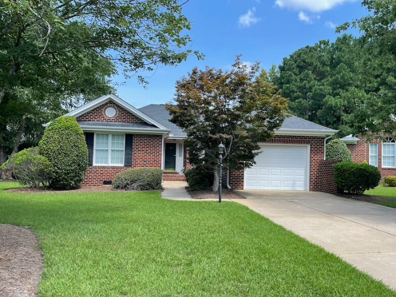Primary Photo - 1007 Loganberry Ct