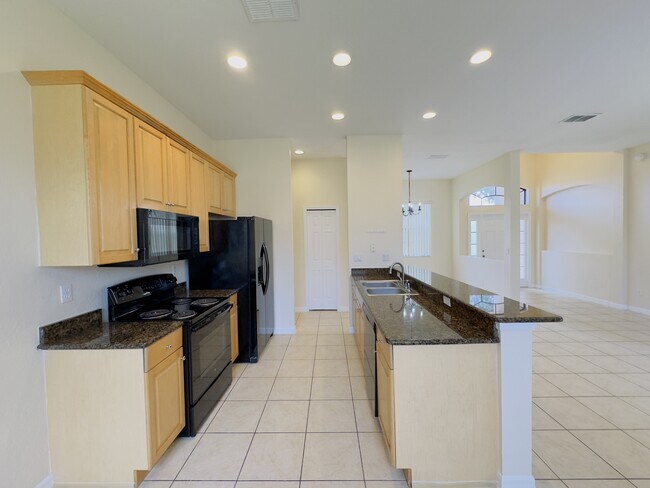 Building Photo - 405 Caraway Dr
