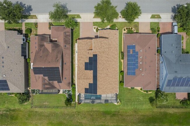 Building Photo - 290 Silver Maple Rd