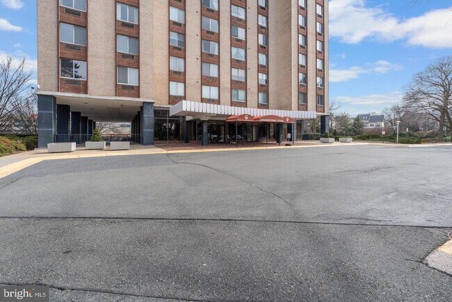 Building Photo - 9701 Fields Rd