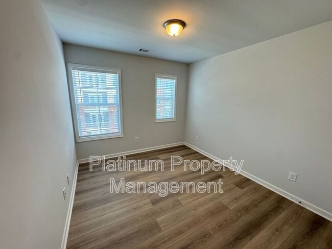 Building Photo - 1592 Laurel Blossom Walk