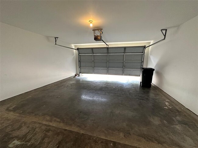 Building Photo - 18215 Temple Hill Ln