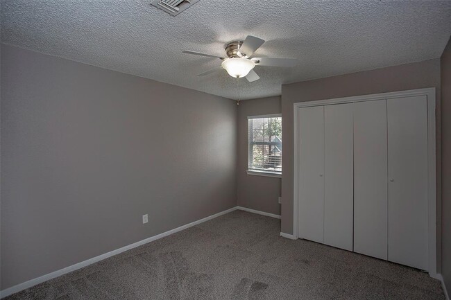 Building Photo - 12818 Ashford Meadow Dr