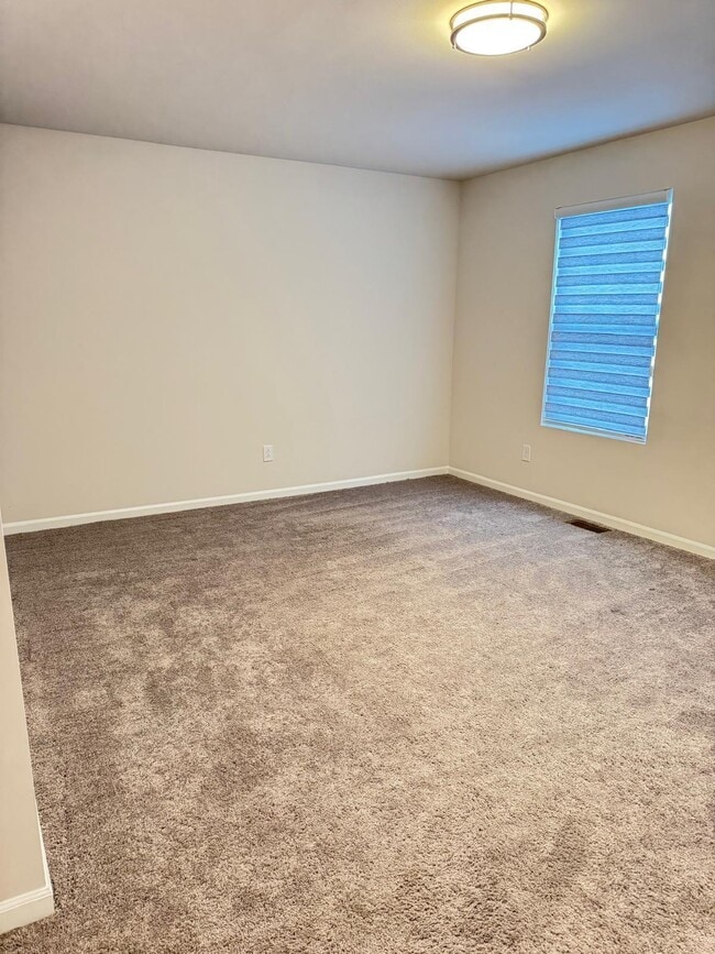 Building Photo - 616 Countryside Dr