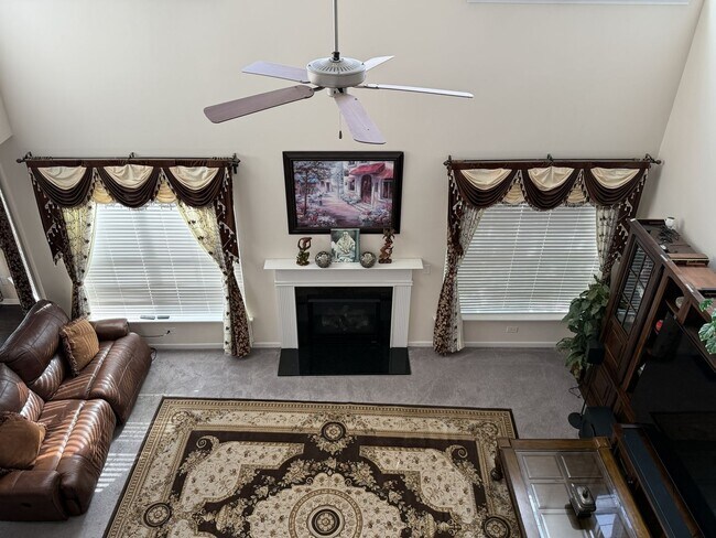 Building Photo - Beautiful 5BR home in Great School district