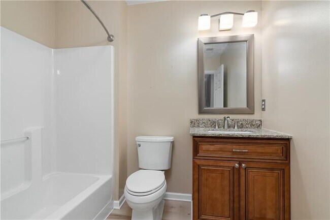 Building Photo - 204 Hounslow Rd