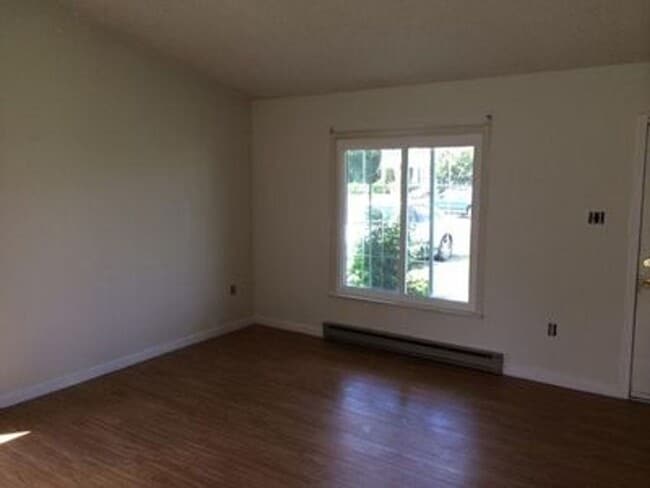 Building Photo - 3 bed 2 bath in Henrico! Yard, Central HVAC, laundry, great neighborhood!