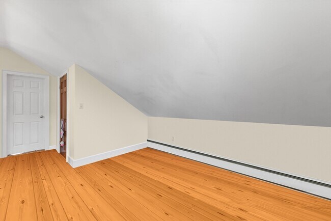 Building Photo - 9 Hodges Ct