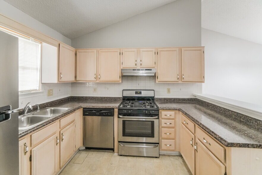 Building Photo - 1464 Cain Ct