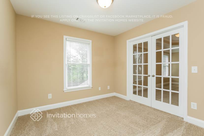 Building Photo - 1564 Fredricksberg Dr