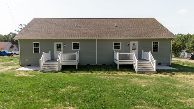 Building Photo - 1004 Ivanhoe Ave