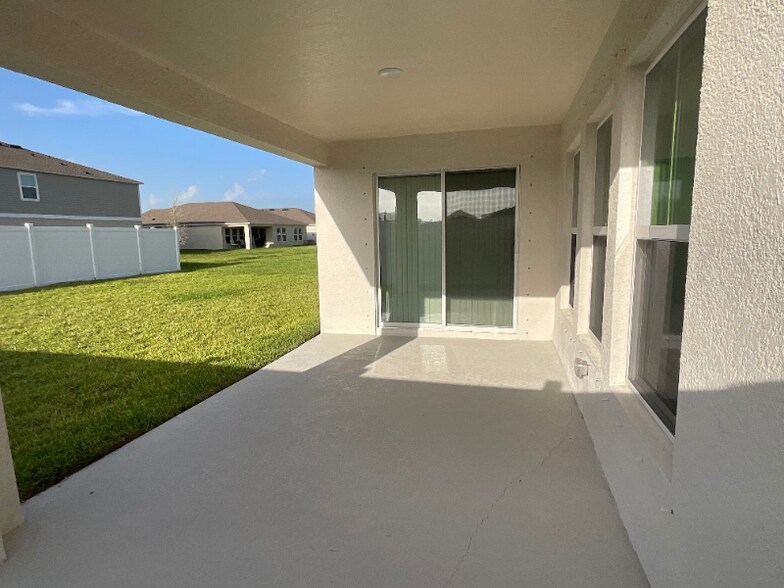 Building Photo - 12776 Tannencrest Dr