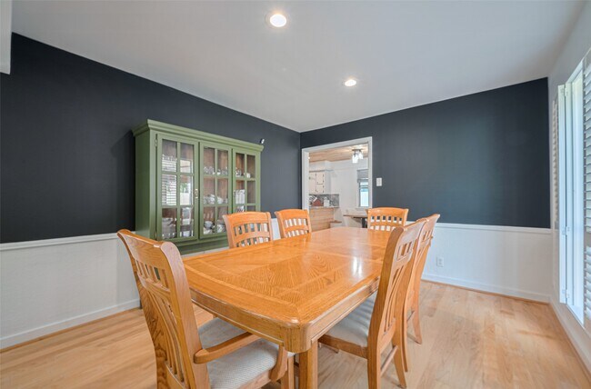 Building Photo - 2831 Thorne Creek Ln
