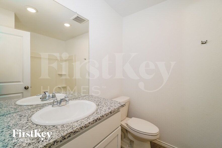 Building Photo - 1310 Kiskadee Wy