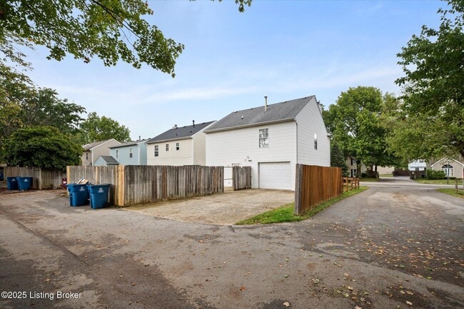 Building Photo - 12428 Brothers Ave