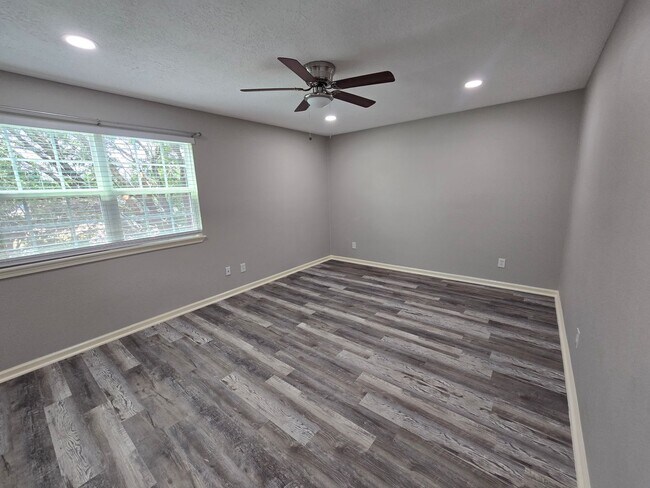 Building Photo - 205 Winter Park