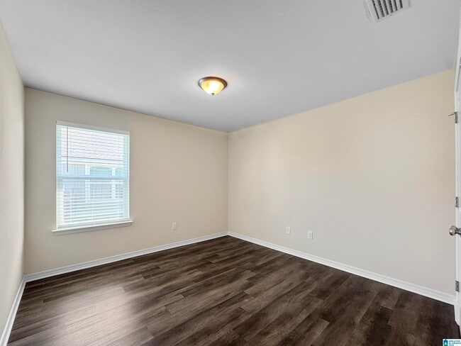 Building Photo - 1171 Hayward Lp
