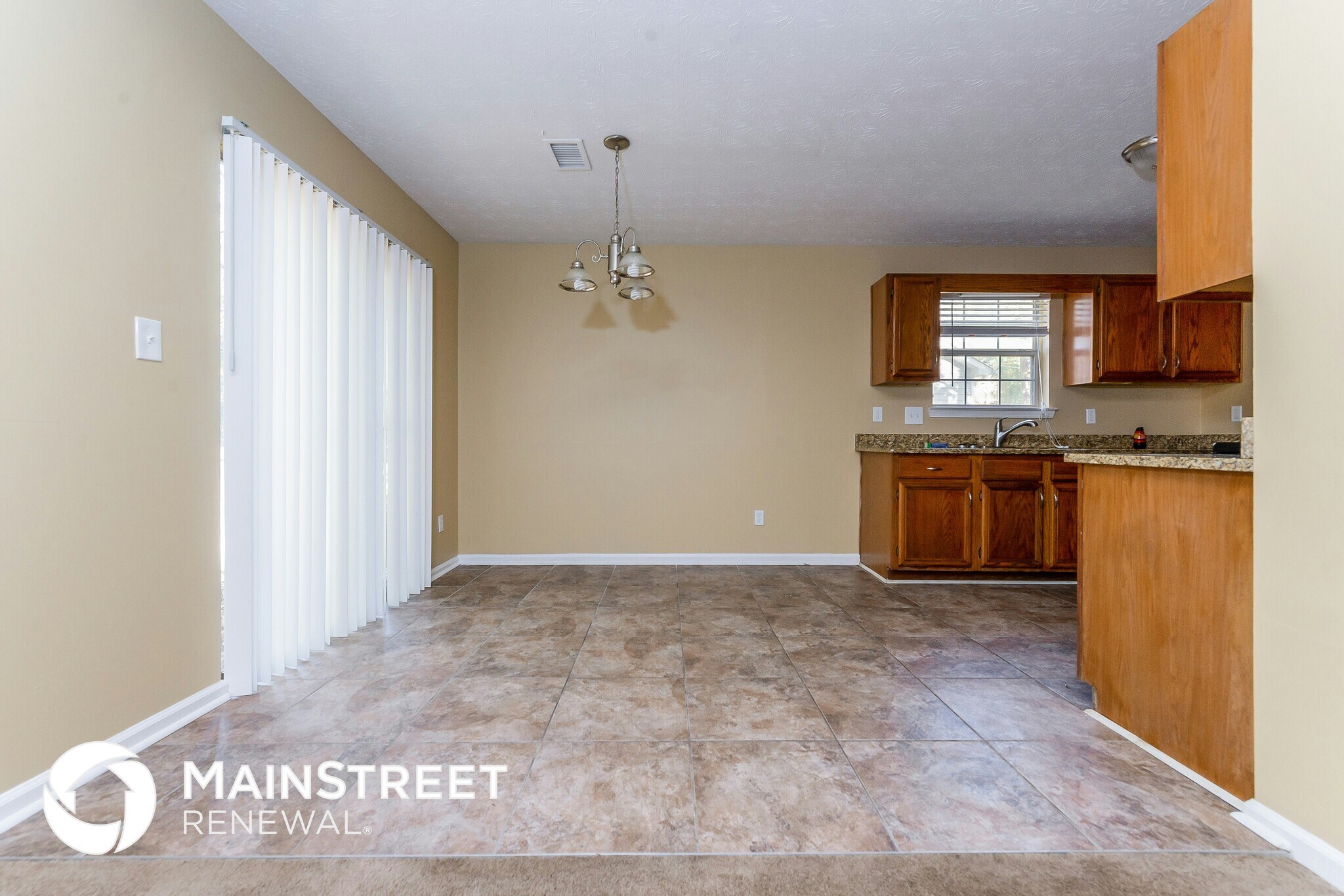 Building Photo - 6805 Silver Maple Dr