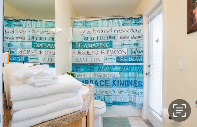 Building Photo - 2178 Royal Ridge Dr