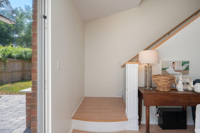 Building Photo - 4522 Parkwood Ln