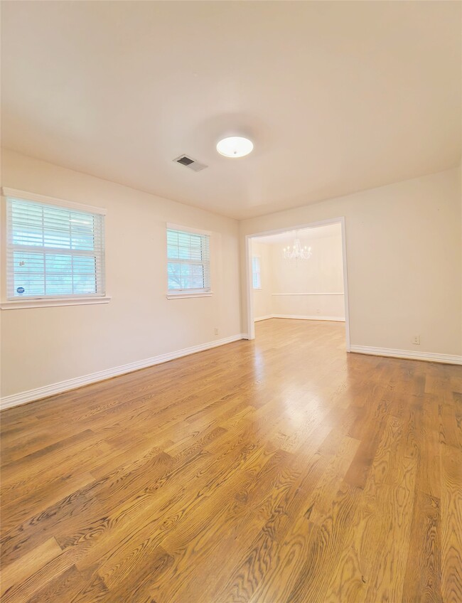 Building Photo - 5118 Lymbar Dr