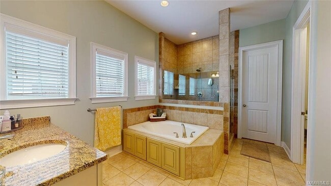 Building Photo - 1418 Tullahoma Dr