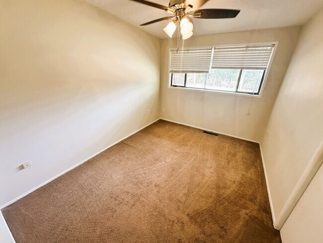 Building Photo - Spacious RANCH Home Available Now! Finishe...