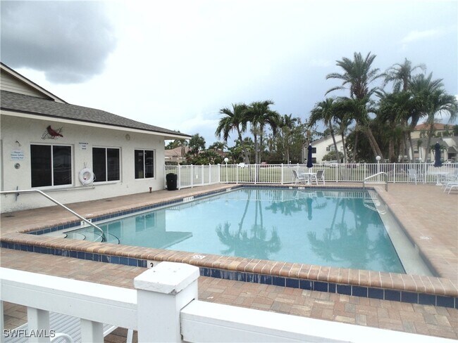 Building Photo - 5441 Peppertree Dr
