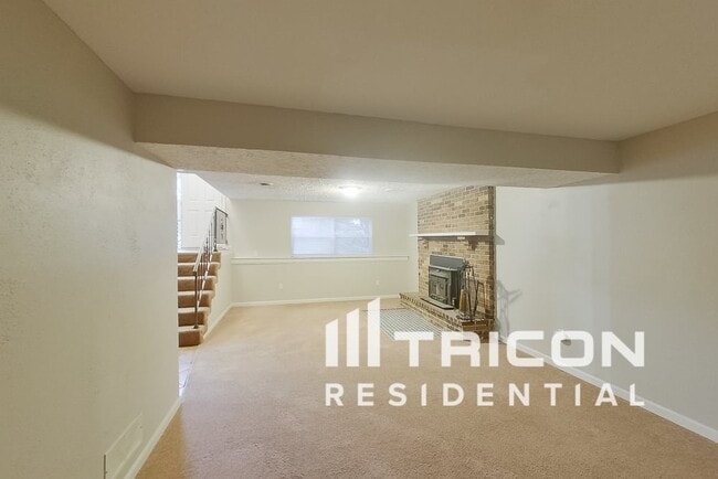 Building Photo - 1563 Park Ridge Ln
