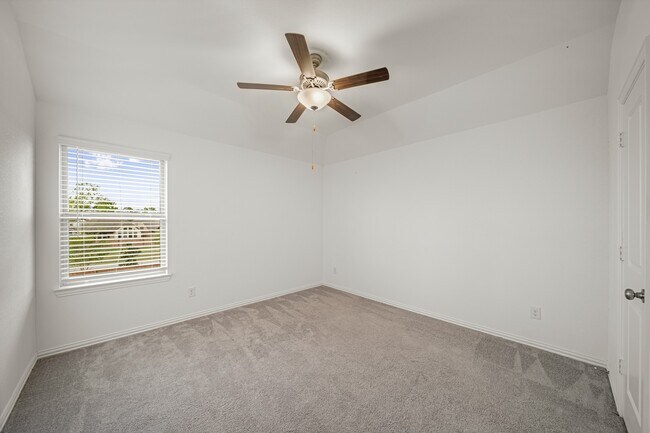 Building Photo - 1706 Country Air Ln